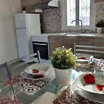 Kalamia's Sunny Apartamento Pyrgos Kallistis