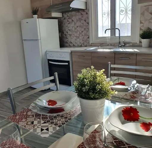 Kalamia's Sunny Apartman Pírgosz