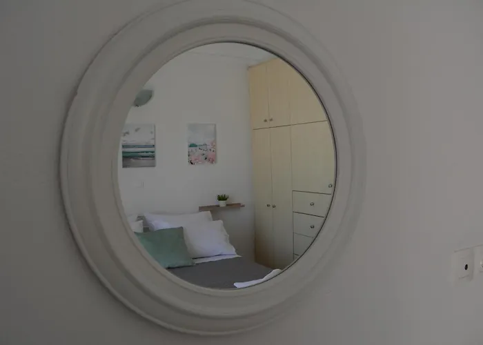 Kalamia's Sunny Apartman