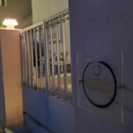 Kalamia's Sunny Apartamento *